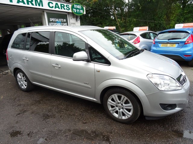 2010 10 Vauxhall Zafira 1.6 DESIGN 5d 113 BHP 7 SEATER