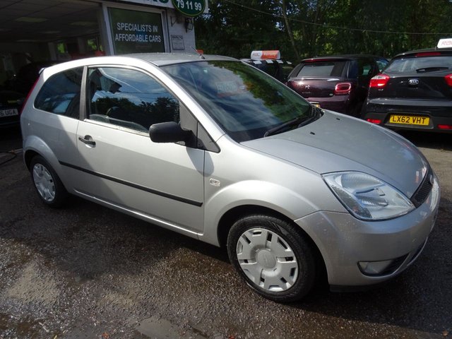 2004 54 Ford Fiesta 1.4 FLAME 16V 3d 80 BHP