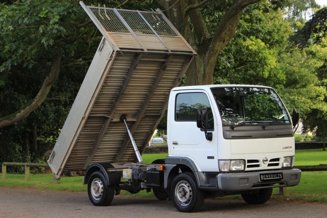 2005 05 Nissan Cabstar 3.0 34.10 SWB TD 1d 105 BHP