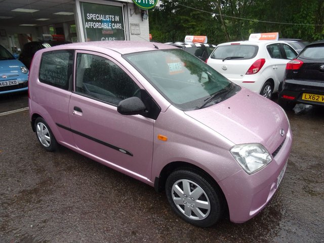 2004 04 Daihatsu Charade 1.0 EL 3d 58 BHP