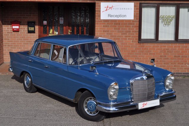 1968 Mercedes-Benz S Class 2.3 230 S 4d AUTO