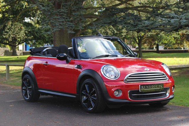2015 64 MINI Convertible 1.6 COOPER 2d 122 BHP