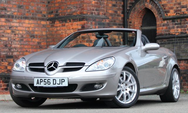 2006 56 Mercedes-Benz Slk 3.5 SLK350 2d AUTO 269 BHP